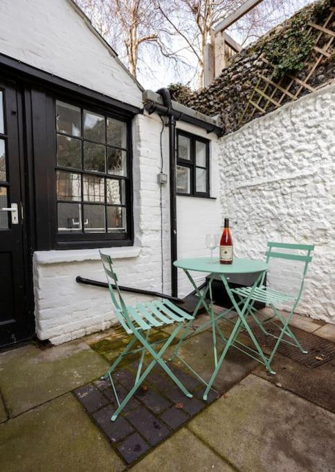 Old Anchor Cottage, Broadstairs. Екстер'єр фото